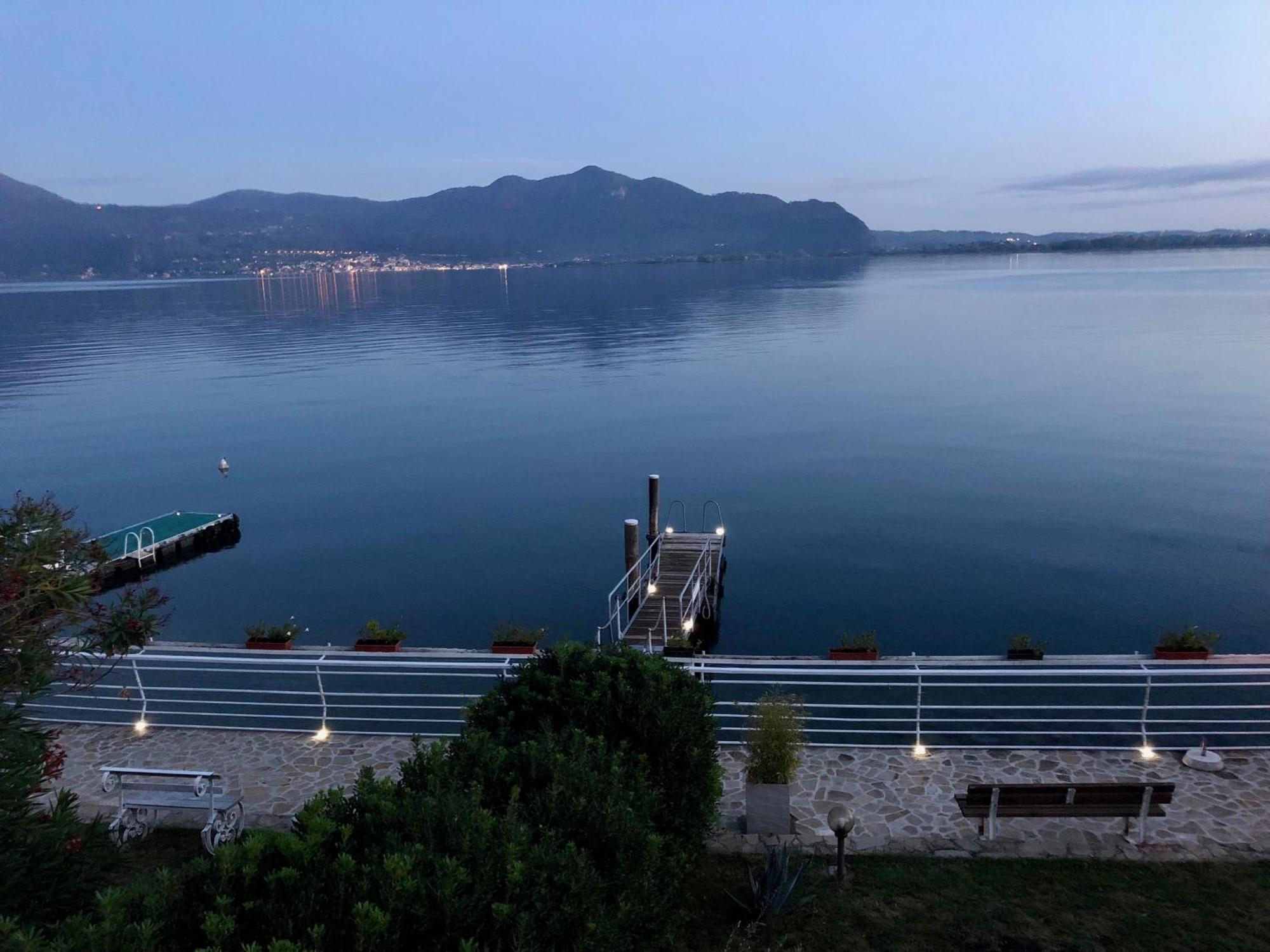 Villa Anastasye Your Lakefront Vacation Rental Predore Exterior foto